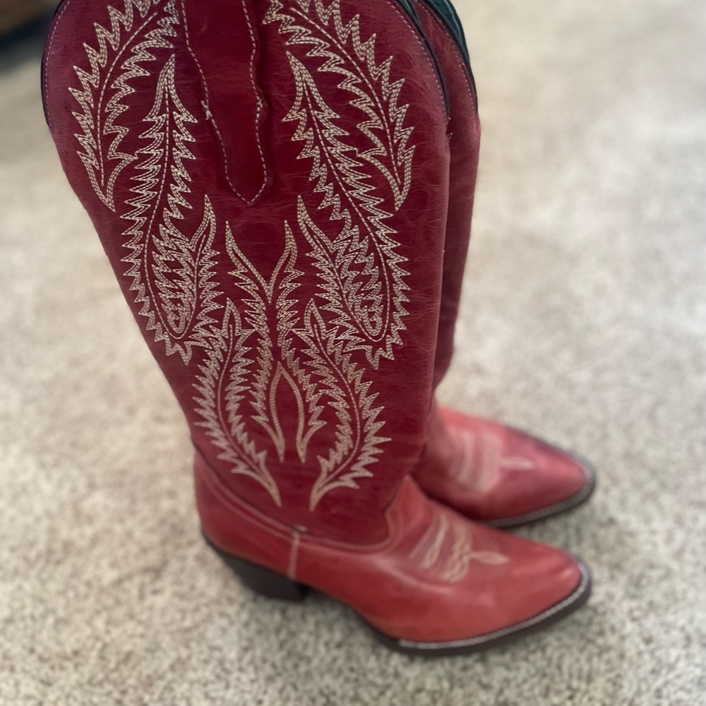 Corral Red Embroidered Heeled Boots